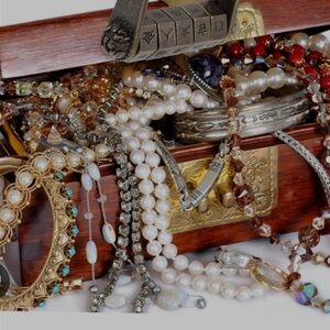 FREE SHIPPING 5 Item Jewelry Mystery Box